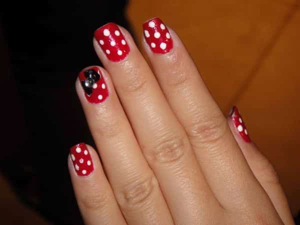 Easy to do nail art designs at home - polka dots nails arts